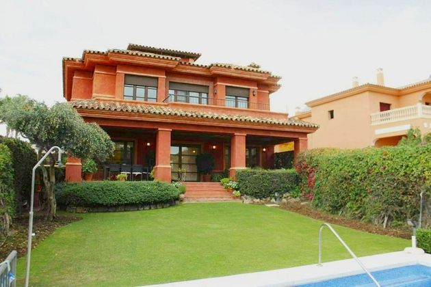 Foto 1 de Casa en venda a Las Cancelas - Valdeolletas de 5 habitacions amb terrassa i piscina