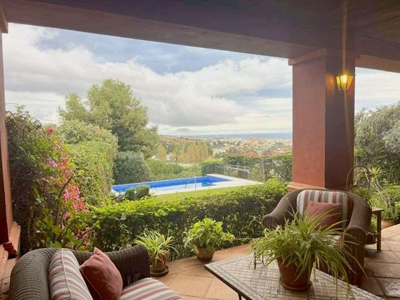 Foto 2 de Casa en venda a Las Cancelas - Valdeolletas de 5 habitacions amb terrassa i piscina