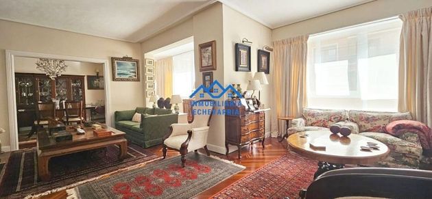 Foto 1 de Pis en venda a Las Arenas Centro de 5 habitacions amb terrassa i garatge
