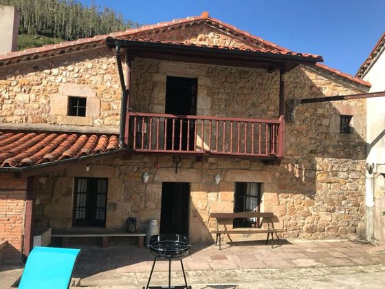 Foto 2 de Casa rural en venda a Valdáliga de 9 habitacions amb terrassa i balcó
