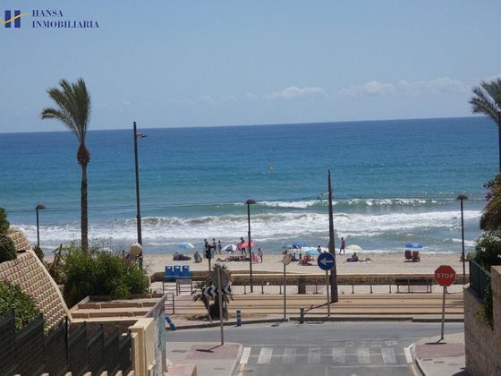 Foto 1 de Chalet en venta en Playa Mucha Vista de 8 habitaciones con terraza y piscina