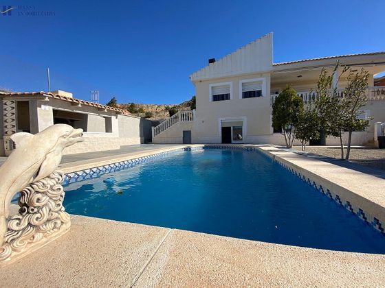 Foto 1 de Chalet en venta en Valle del Sol - Rio Park de 4 habitaciones con terraza y piscina