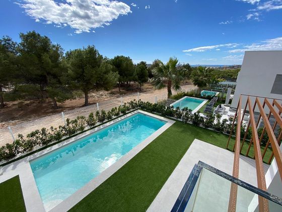 Foto 1 de Xalet en venda a Cala de Finestrat de 3 habitacions amb terrassa i piscina
