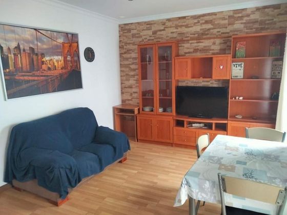 Foto 2 de Pis en venda a La Caleta - La Viña de 3 habitacions amb balcó i calefacció