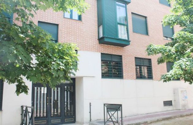 Foto 2 de Pis en venda a calle Sierra de Gador de 1 habitació amb garatge i balcó