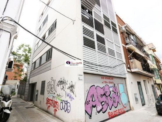Foto 1 de Dúplex en venda a calle Araucaria de 1 habitació amb garatge i calefacció