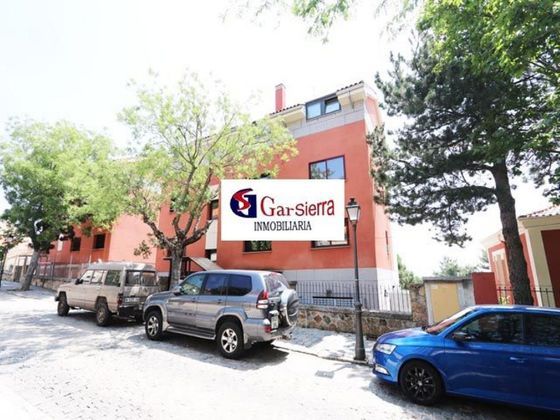 Foto 2 de Piso en venta en calle Miguel de Unamuno de 2 habitaciones con terraza y garaje