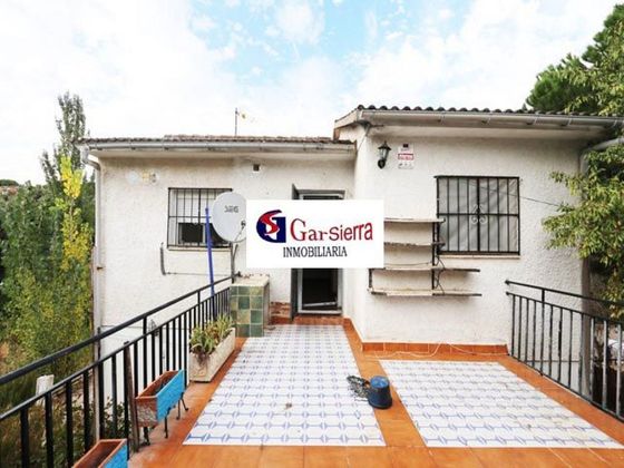 Foto 1 de Xalet en venda a calle Pontevedra de 4 habitacions amb terrassa i jardí