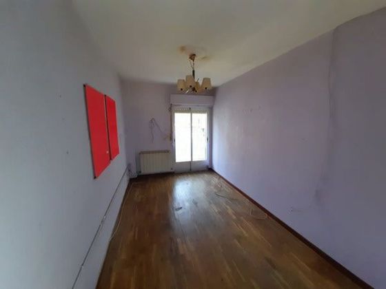 Foto 2 de Venta de piso en Pradolongo de 2 habitaciones con terraza y calefacción