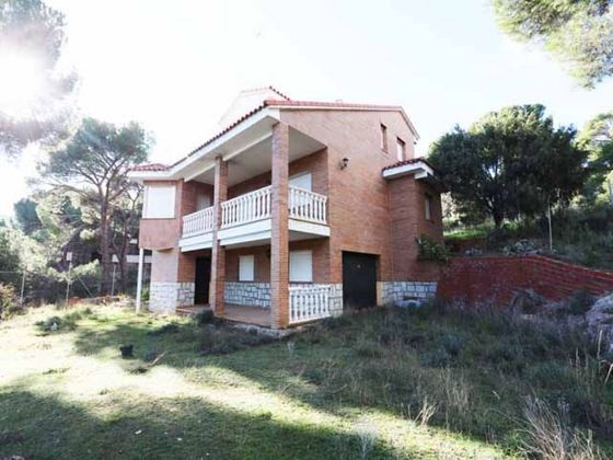 Foto 1 de Xalet en venda a San Martín de Valdeiglesias de 5 habitacions amb terrassa i piscina
