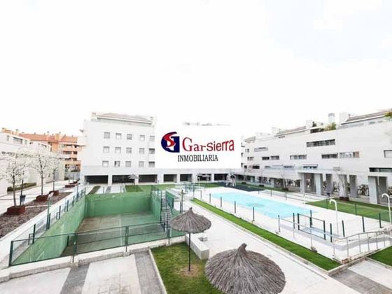 Foto 1 de Pis en venda a calle Del Pino Canario de 3 habitacions amb piscina i garatge