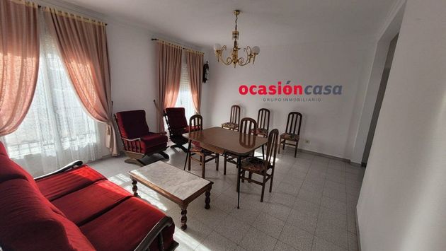 Foto 2 de Pis en lloguer a Pozoblanco de 3 habitacions amb terrassa i mobles