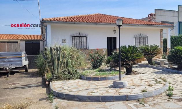 Foto 1 de Chalet en venta en Villanueva del Duque de 3 habitaciones con terraza y piscina