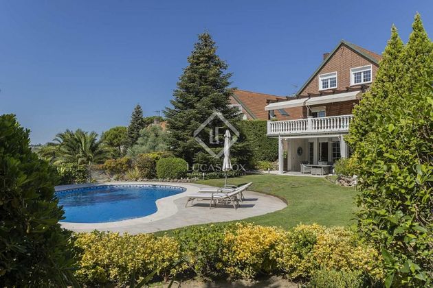 Foto 1 de Casa en venta en Los Peñascales de 4 habitaciones con terraza y piscina