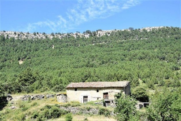 Foto 1 de Casa rural en venda a Peñarroya de Tastavins de 1 habitació i 350 m²
