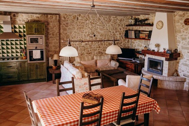 Foto 1 de Casa en venda a Cretas de 4 habitacions amb garatge i balcó