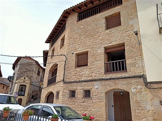 Foto 1 de Casa en venda a Fresneda (La) de 5 habitacions amb terrassa i garatge