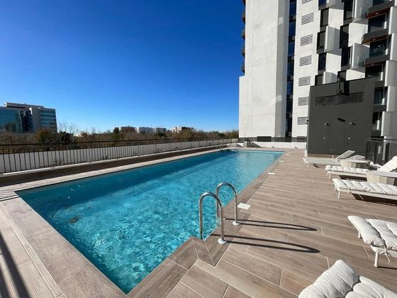 Foto 2 de Pis en venda a Malilla de 3 habitacions amb terrassa i piscina
