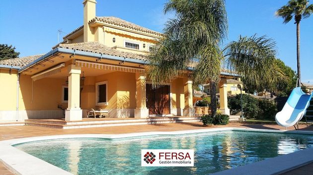 Foto 1 de Xalet en venda a Vistahermosa  - Fuentebravía de 6 habitacions amb terrassa i piscina