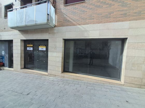 Foto 2 de Alquiler de local en plaza De Ferran de Sagarra de 110 m²