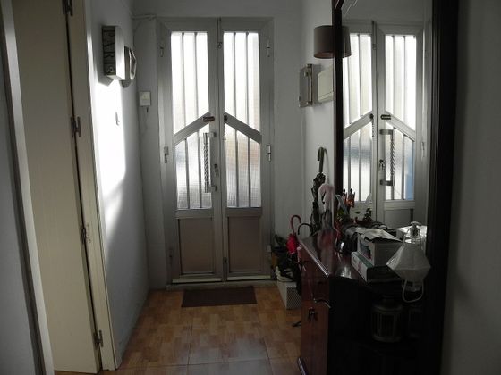 Foto 2 de Casa adossada en venda a Ciudad Jardín de 3 habitacions amb terrassa i aire acondicionat