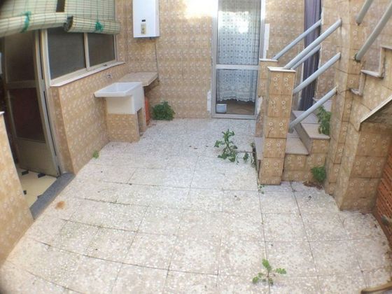 Foto 2 de Casa en venda a Centro - Cáceres de 4 habitacions amb terrassa i jardí