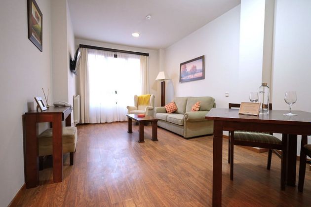 Foto 1 de Piso en alquiler en avenida Del Talgo de 1 habitación con muebles y aire acondicionado