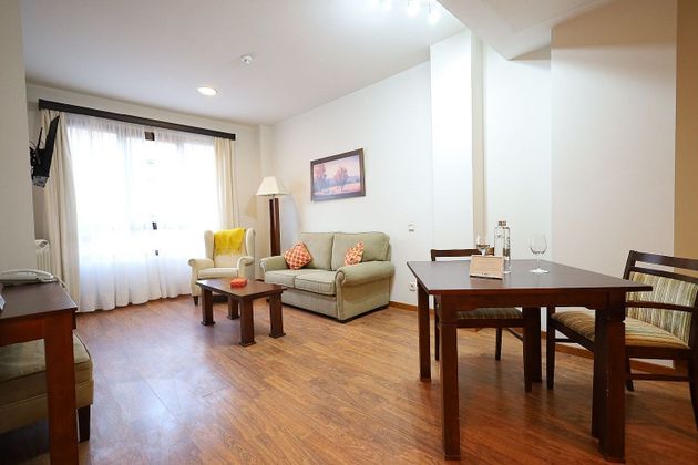 Foto 2 de Piso en alquiler en avenida Del Talgo de 1 habitación con muebles y aire acondicionado