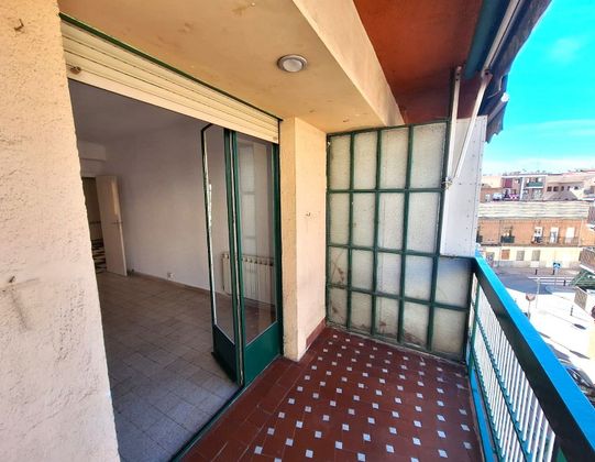Foto 1 de Venta de piso en Vista Alegre de 3 habitaciones con terraza y aire acondicionado