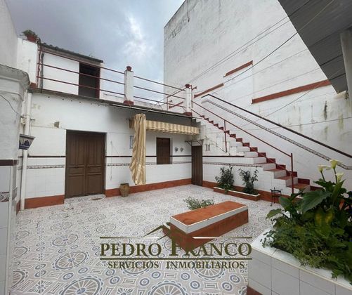Foto 1 de Casa en venda a Almendralejo de 5 habitacions amb terrassa i balcó