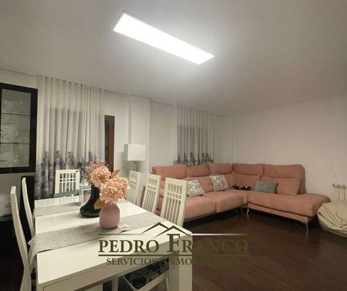 Foto 1 de Piso en venta en Almendralejo de 4 habitaciones con terraza y garaje