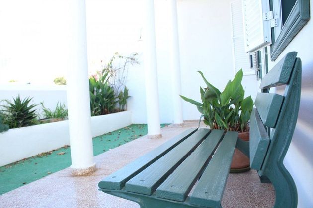 Foto 1 de Casa adossada en lloguer a Arico de 4 habitacions amb terrassa i jardí