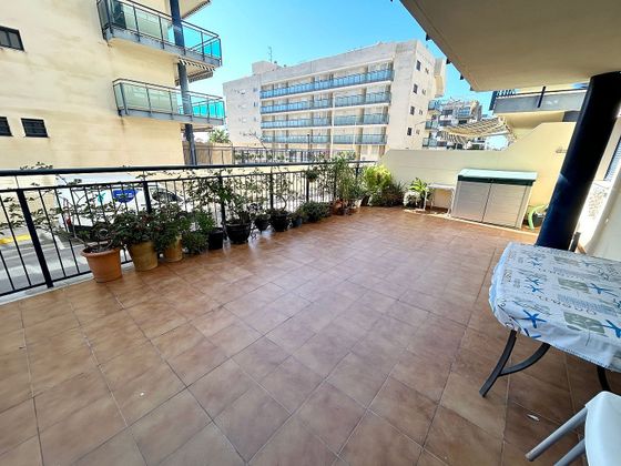 Foto 1 de Pis en venda a avenida Arago de 1 habitació amb terrassa i piscina