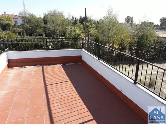 Foto 2 de Casa en venda a Mirandilla de 3 habitacions amb terrassa i garatge