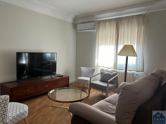 Foto 2 de Piso en alquiler en Centro - Mérida de 5 habitaciones con terraza y muebles