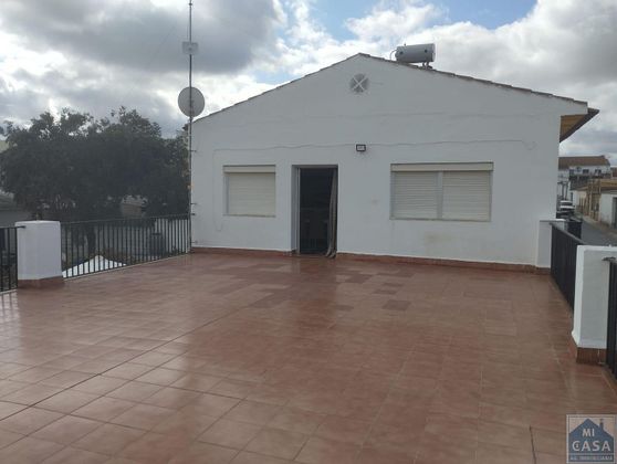 Foto 2 de Xalet en venda a Trujillanos de 5 habitacions amb terrassa i garatge