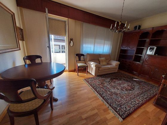 Foto 2 de Piso en alquiler en Oeste de 3 habitaciones con terraza y muebles