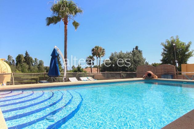 Foto 1 de Xalet en venda a Nucia (la) de 3 habitacions amb terrassa i piscina