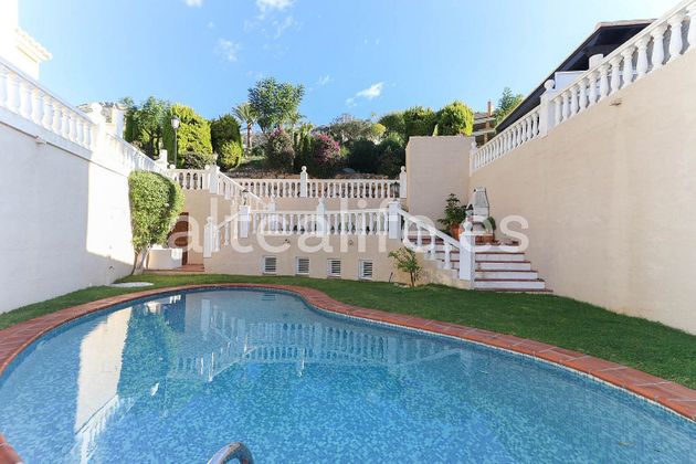 Foto 2 de Venta de casa en Altea Hills de 3 habitaciones con terraza y piscina