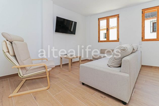 Foto 2 de Piso en alquiler en Altea Pueblo de 1 habitación con muebles y aire acondicionado
