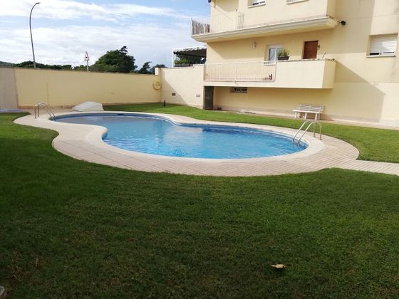 Foto 2 de Dúplex en venta en Riera de Gaià, La de 2 habitaciones con terraza y piscina