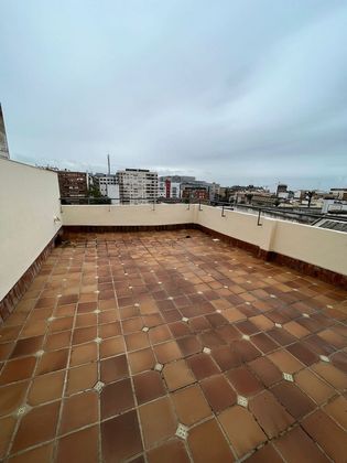 Foto 1 de Àtic en lloguer a ronda Del Pilar de 2 habitacions amb terrassa i aire acondicionat