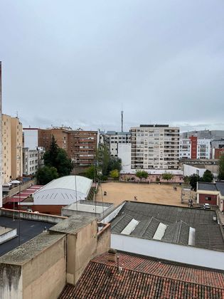 Foto 2 de Alquiler de ático en ronda Del Pilar de 2 habitaciones con terraza y aire acondicionado
