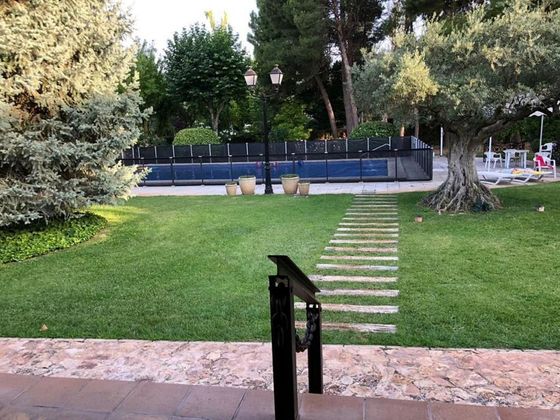 Foto 2 de Xalet en venda a San Pablo - Santa Teresa de 6 habitacions amb terrassa i piscina
