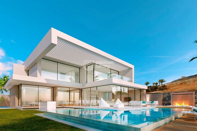 Foto 1 de Casa en venda a Playa de San Juan de 4 habitacions amb terrassa i piscina