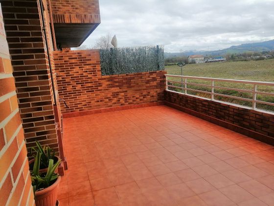 Foto 2 de Piso en venta en Bárcena de Cicero de 2 habitaciones con terraza y garaje