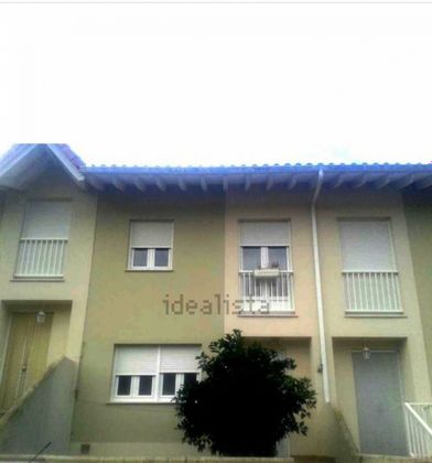 Foto 2 de Casa adosada en venta en Arredondo de 3 habitaciones con piscina y garaje