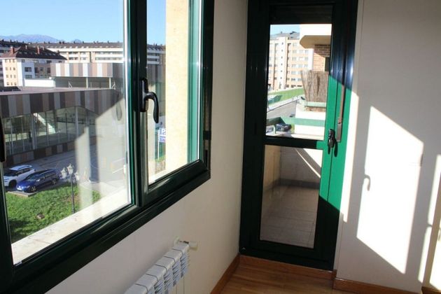Foto 1 de Piso en venta en calle Asturcon de 4 habitaciones con terraza y piscina