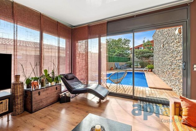 Foto 1 de Chalet en venta en S'Agaró de 4 habitaciones con terraza y piscina