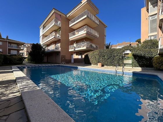Foto 1 de Pis en venda a calle Ponent de 3 habitacions amb terrassa i piscina